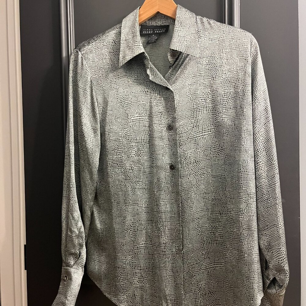 100% silk, Snakeskin design blouse, with fancy sleeves